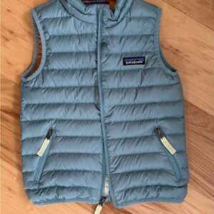 4t Patagonia down vest
